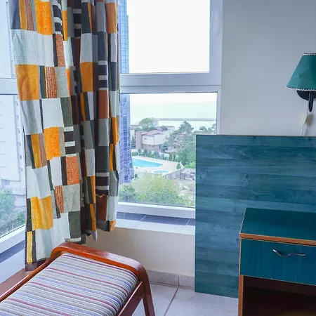 Апартаменты Majestic