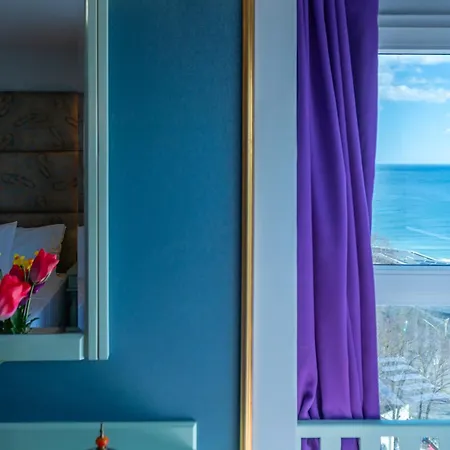 Phoenicia Majestic