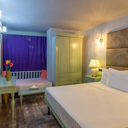 Hotel Phoenicia Majestic *